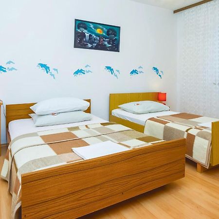 Beautiful Apartment In Omis With Wifi 外观 照片