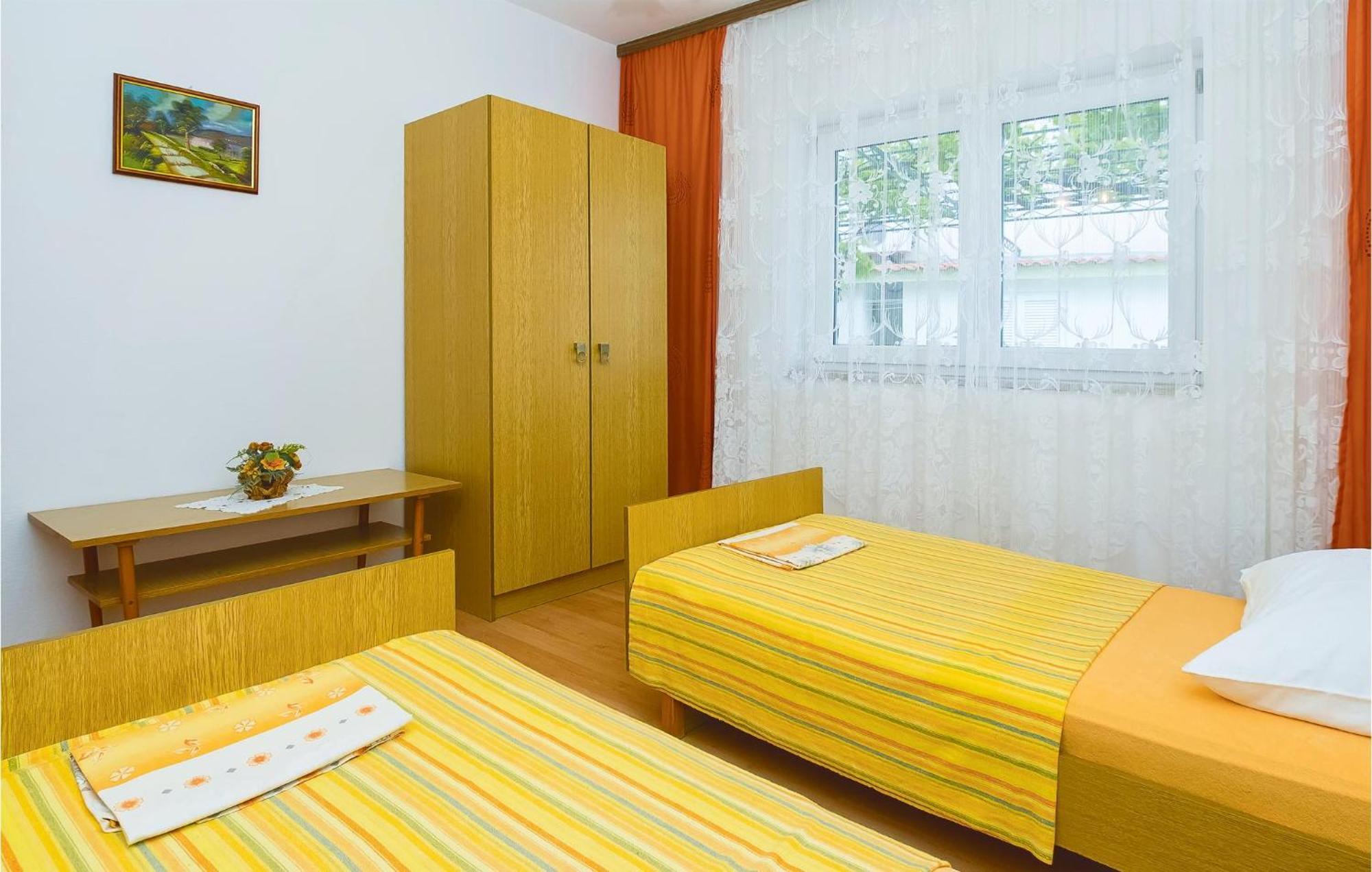 Beautiful Apartment In Omis With Wifi 外观 照片