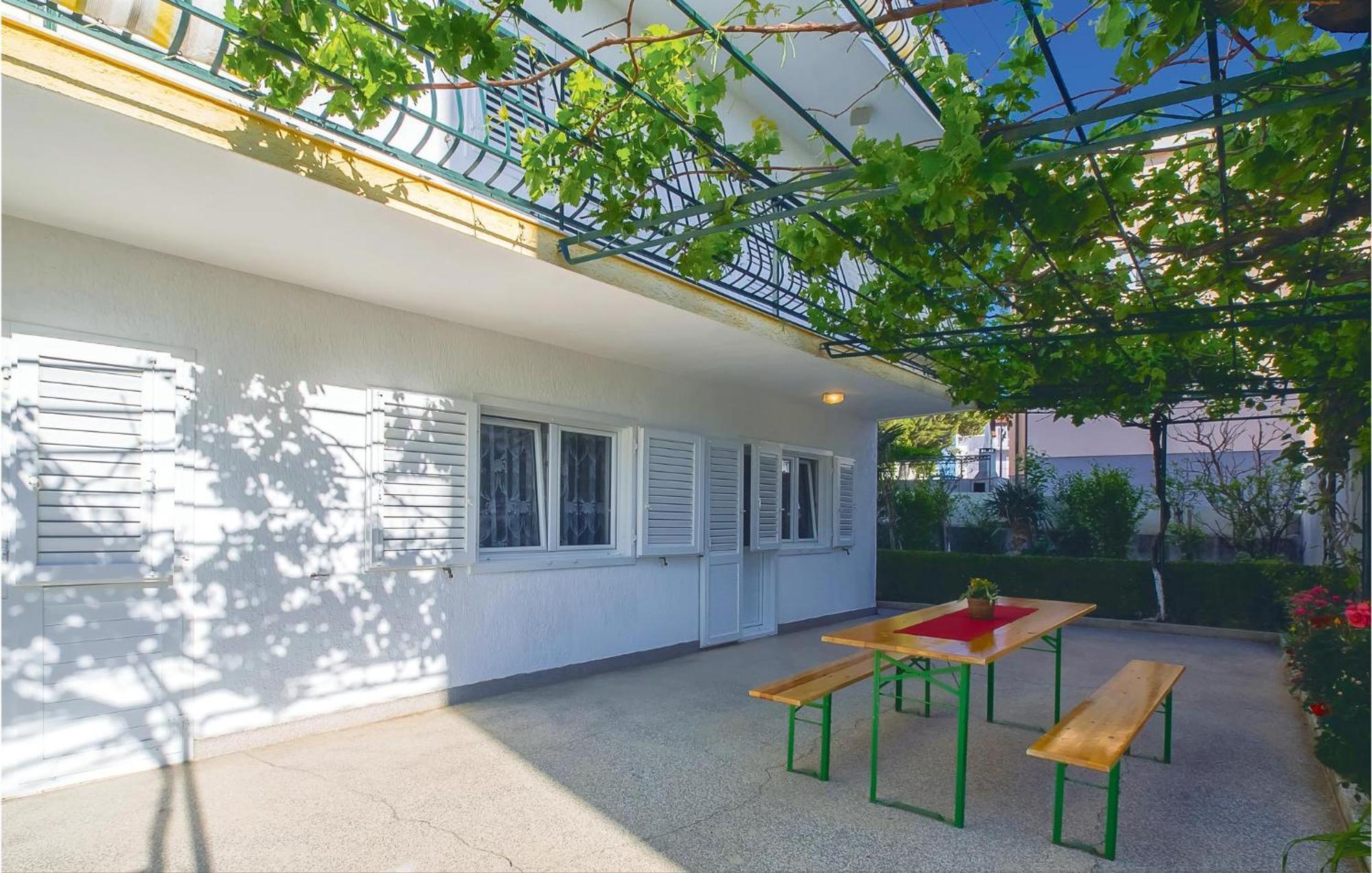 Beautiful Apartment In Omis With Wifi 外观 照片