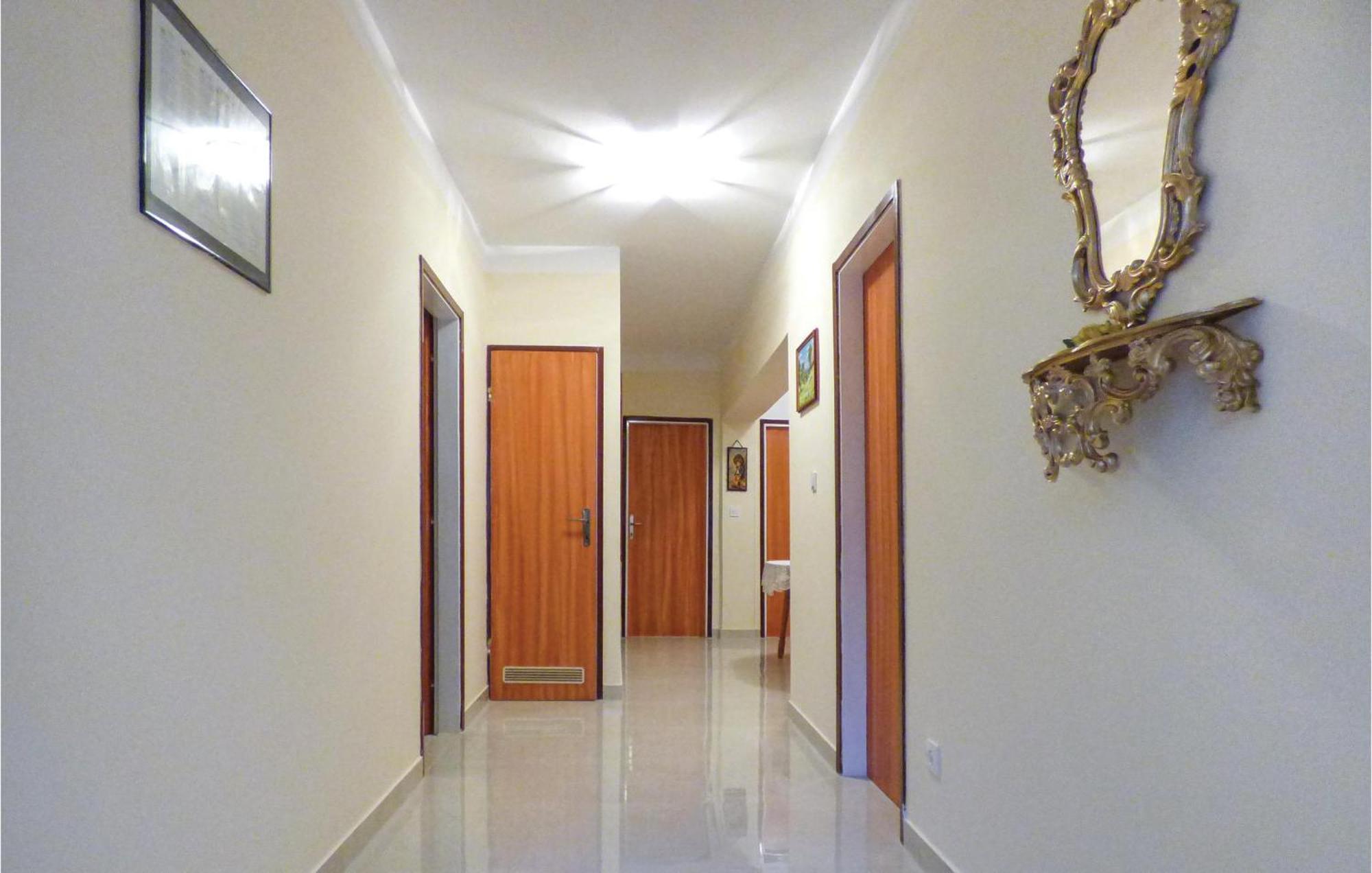 Beautiful Apartment In Omis With Wifi 外观 照片